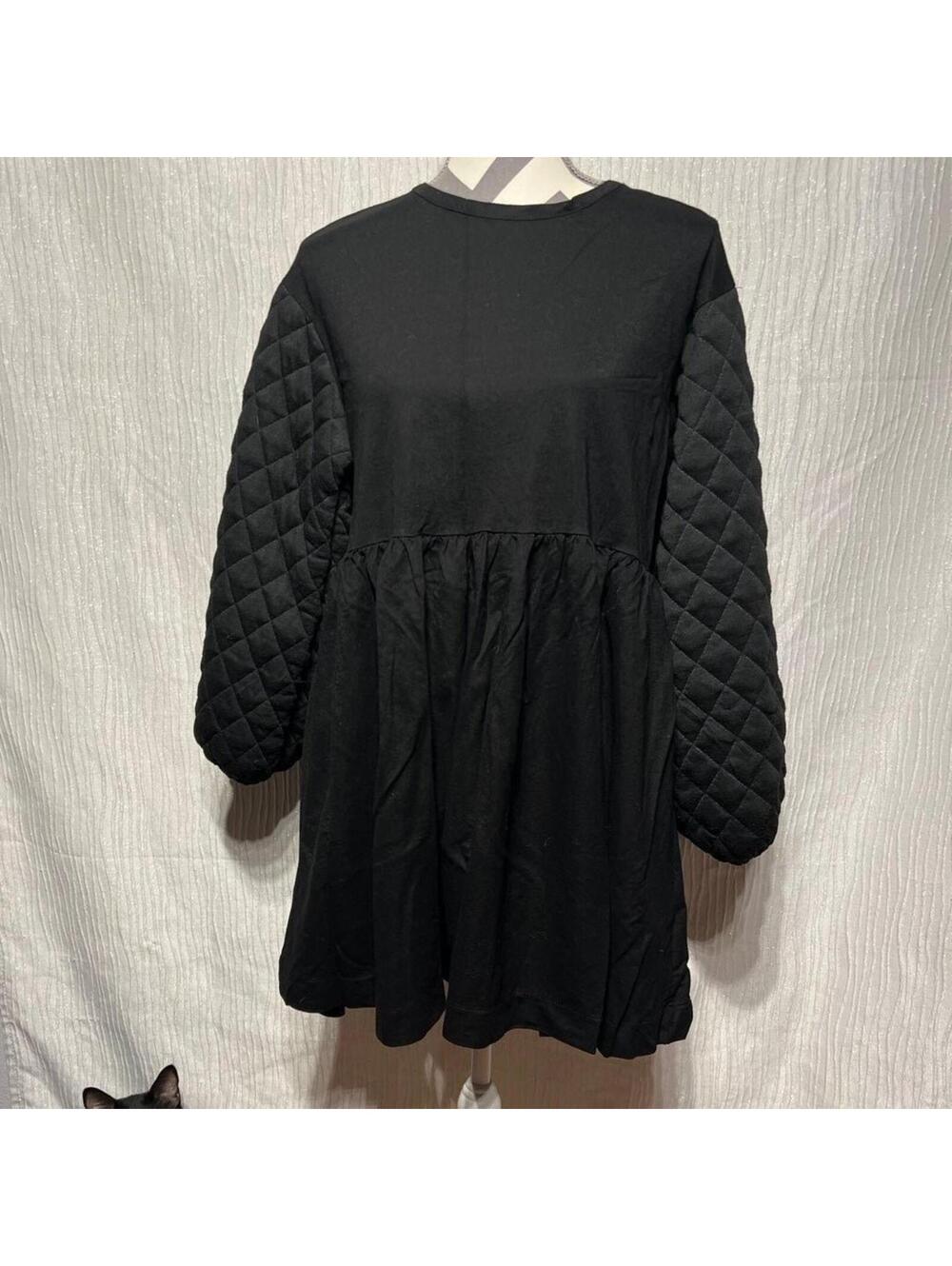 Zara short, black dress with quilted puffy sleeves